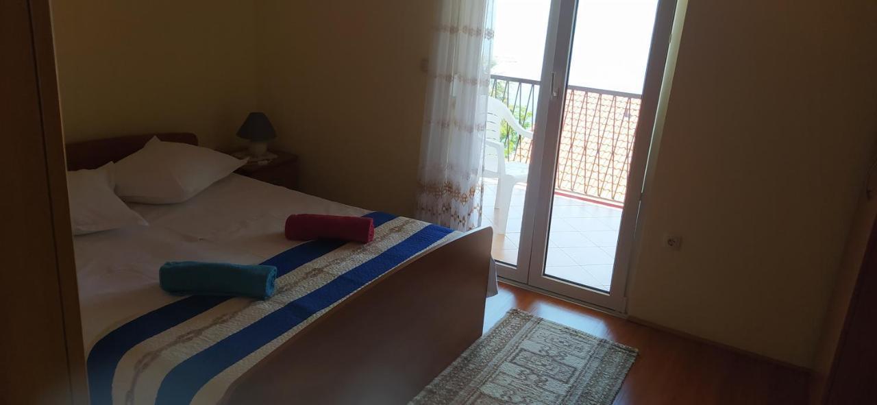 Apartments Ivka Оміш Екстер'єр фото