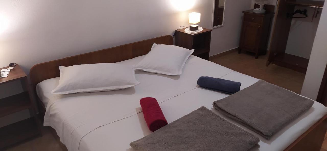 Apartments Ivka Оміш Екстер'єр фото