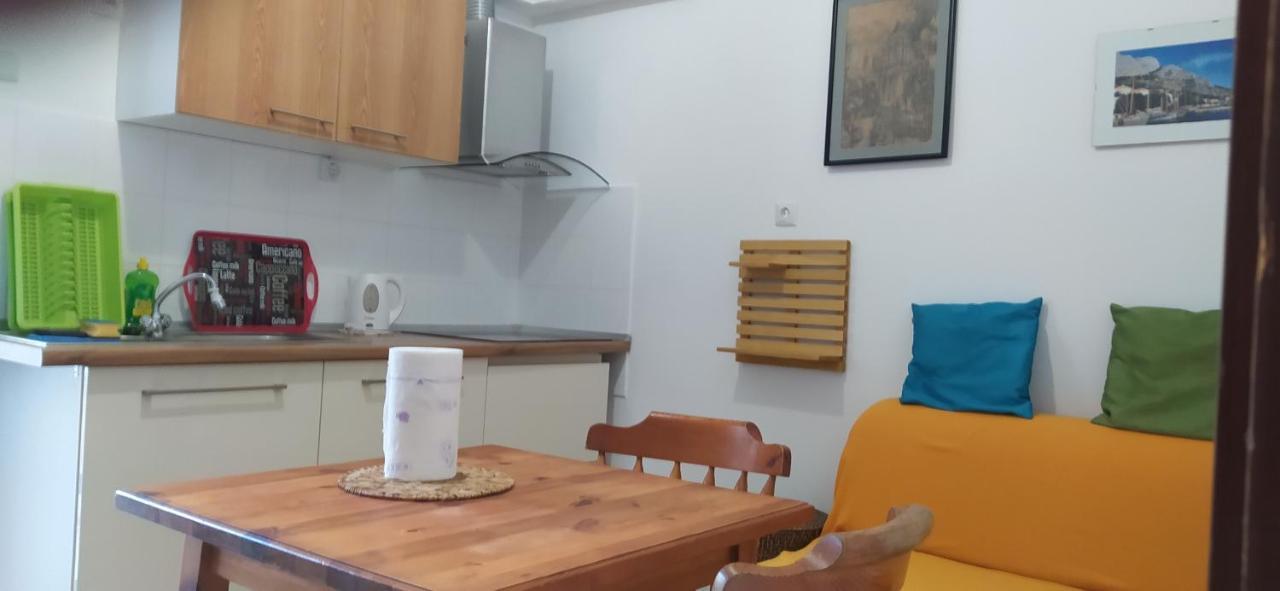 Apartments Ivka Оміш Екстер'єр фото