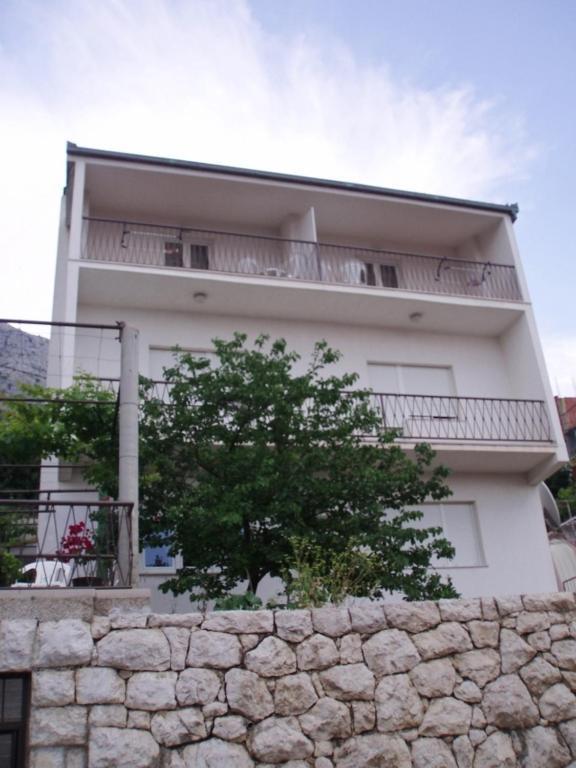 Apartments Ivka Оміш Екстер'єр фото