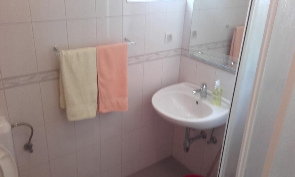 Apartments Ivka Оміш Екстер'єр фото