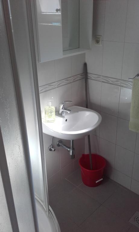 Apartments Ivka Оміш Екстер'єр фото